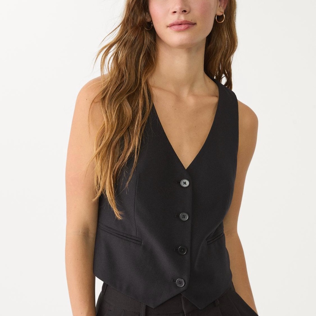 Stradivarius Short Buttoned Waistcoat Stradivarius Short Buttoned Waistcoat